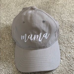 Mama hat